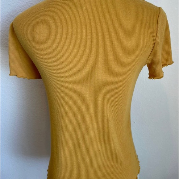 Top - Picture 2 of 3